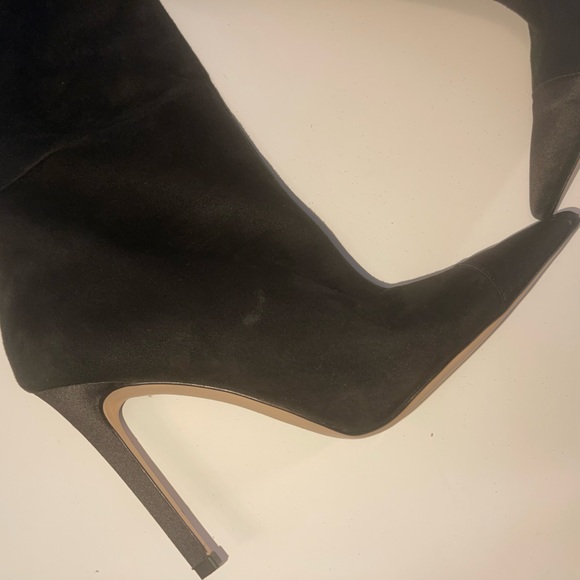 Good American Weekend Boot - Picture 3 of 12